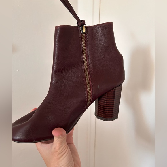 GREY CITY - Women’s Burgundy Leather Octogon Heel - Size 6 - Picture 5 of 9